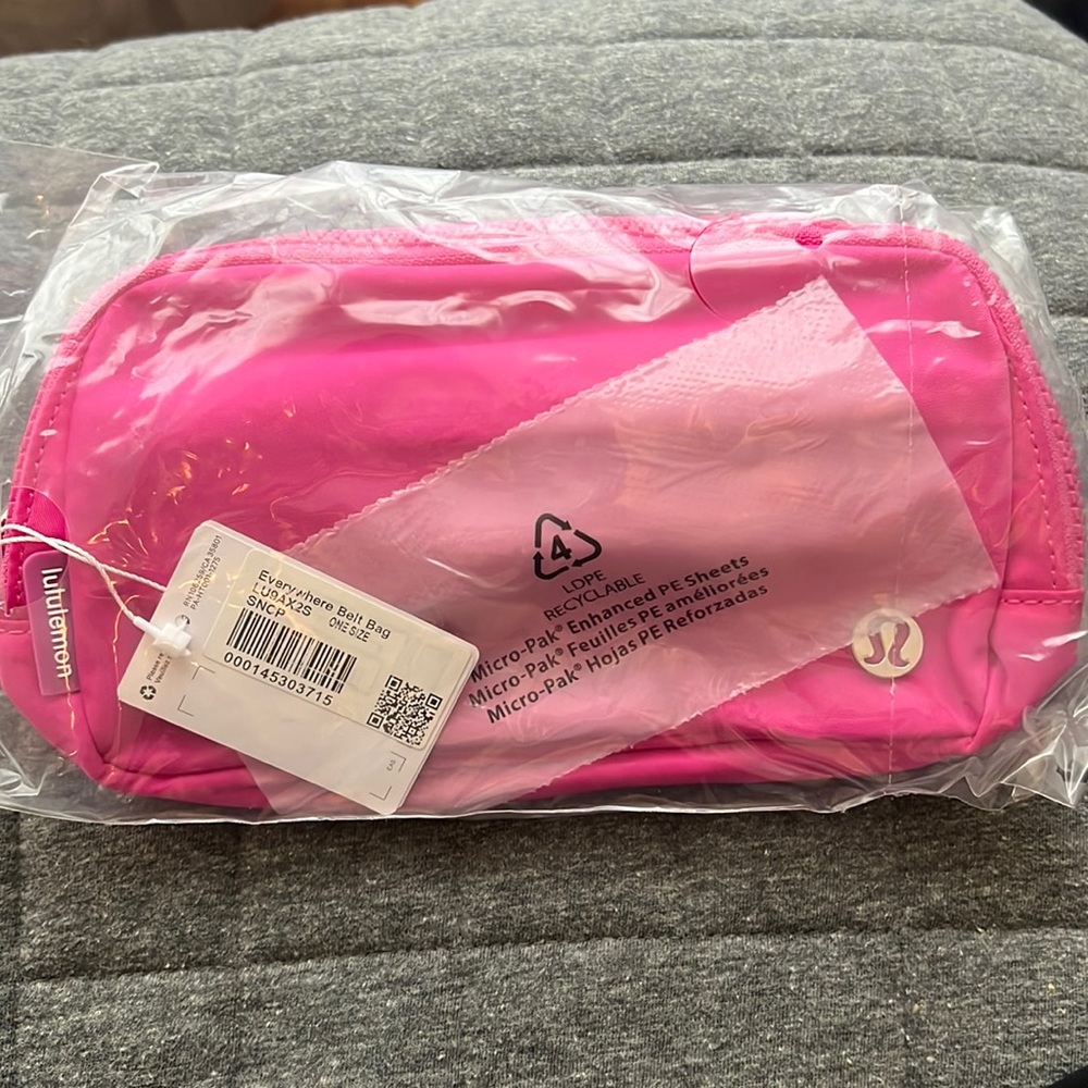 Lululemon Sonic Pink Everywhere Belt Bag